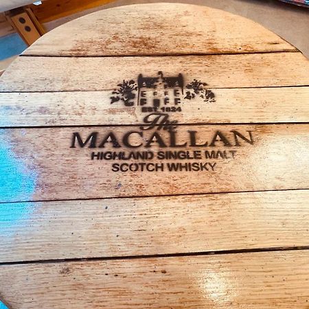 Macallen Nairn Bagian luar foto